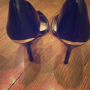 Michael Kors Gold Detail Black Leather Pumps